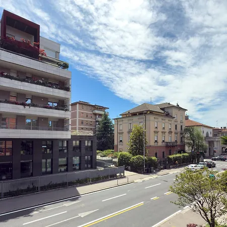 Lo Slate, Monolocale Essenziale Con Balcone アパート *